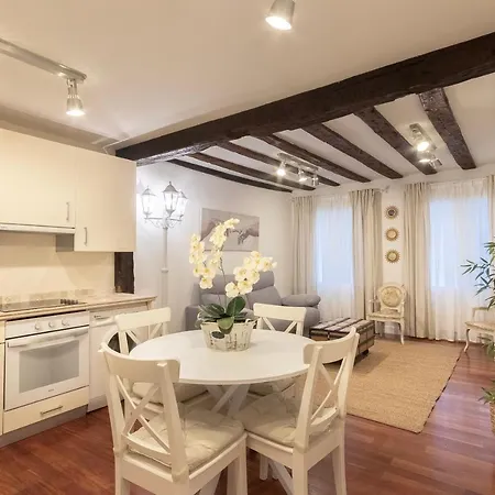 Precioso Con Entrada Autonoma En El Casco Viejo Apartment Bilbao