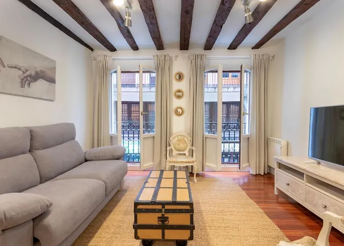 Precioso Con Entrada Autonoma En El Casco Viejo *