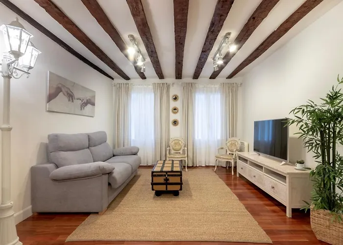 Precioso Con Entrada Autonoma En El Casco Viejo Μπιλμπάο